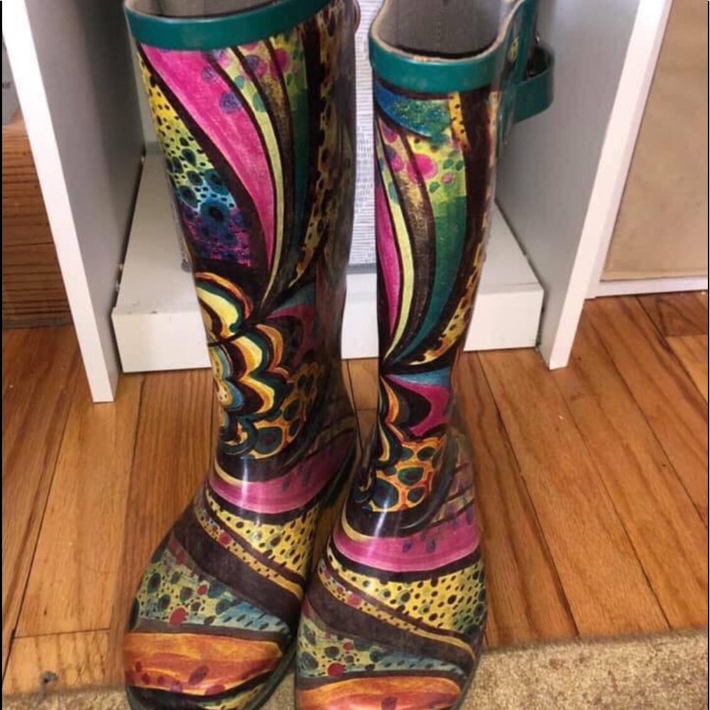 rain boots